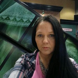 Meet your Posher, Cortney